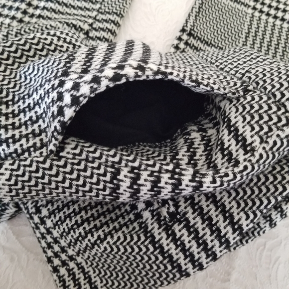 H&m black and white cropped pants - Picture 5 of 11